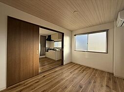 ミレニアム2000 3階1DKのリビング/ダイニング