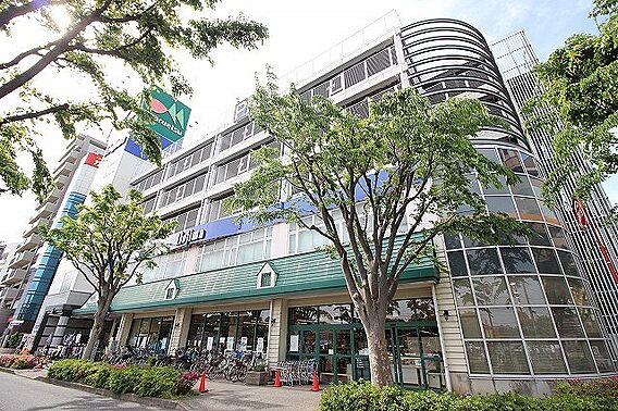 マルエツ　鶴川...