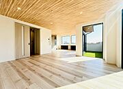広がりのある空間、家族の集まるリビングダイニング