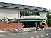 聖徳学園多摩中央幼稚園　距離約400m