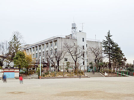 川崎市立犬蔵小学校まで約1100m