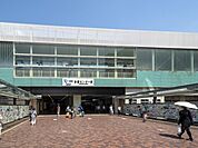 小田急多摩線・京王相模原線「京王多摩センター」「小田急多摩センター」駅　距離約2100m