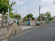 日野市立第四幼稚園　距離約750m
