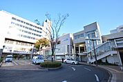小田急小田原線・小田急多摩線「新百合ヶ丘」駅　距離約1500m