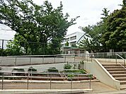多摩市立東落合小学校まで約1000m