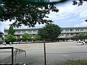 府中市立府中第四中学校まで約70m