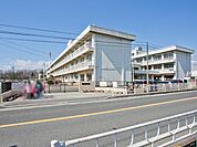 相模原市立横山小学校　距離約450m
