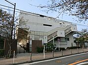 横浜市立岩崎中学校まで約1100m