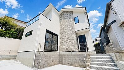 外観:完成済の新築一戸建て、是非一度ご見学ください! 外観:完成済の新築一戸建て、是非一度ご見学ください!