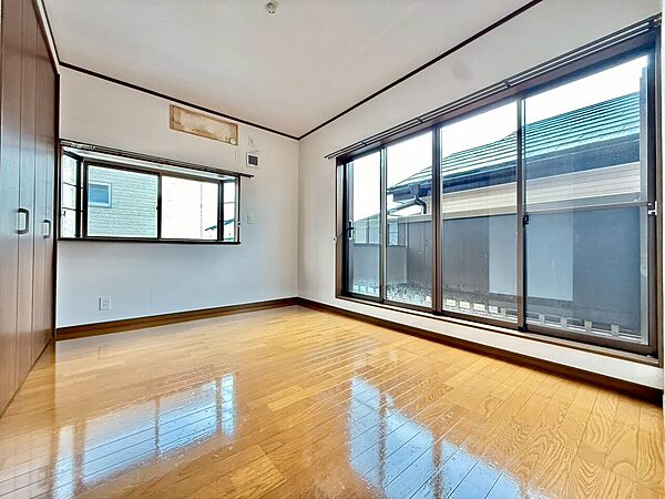 寝室を拡大表示