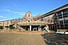 周辺：多摩市立聖ヶ丘図書館　距離約250m