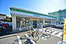 周辺：ファミリーマート　版画美術館入口店　距離約350m