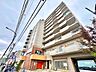 外観：複数階建ての集合住宅の外観写真です