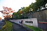 周辺：川崎市立南菅中学校　距離約550m