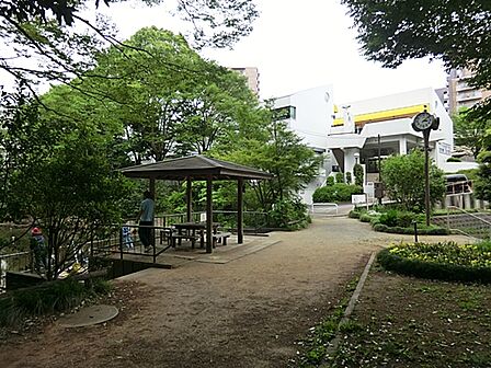 むじなが池公園 距離約400m
