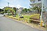 周辺：上坂谷公園　距離約800m