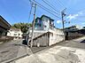 外観：道路に面した戸建て住宅の外観