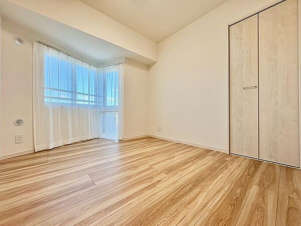洋室を拡大表示