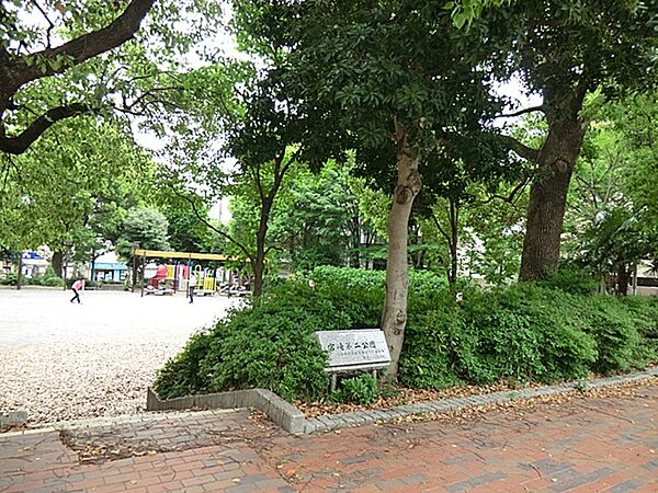 周辺を拡大表示