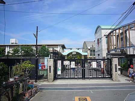 藤井寺市立藤井寺小学校まで1212m