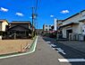 外観：広い道路幅があり駐車もゆっくり出来ます、車通りも少なく小さなお子様がいらっしゃるご家庭にもおススメ物件です。