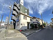 角地につき開放感があります