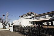 厚木市立戸田小学校まで2000m