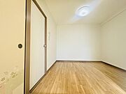 シンプルで使い勝手の良いお部屋です。家具の配置もしやすいですね♪