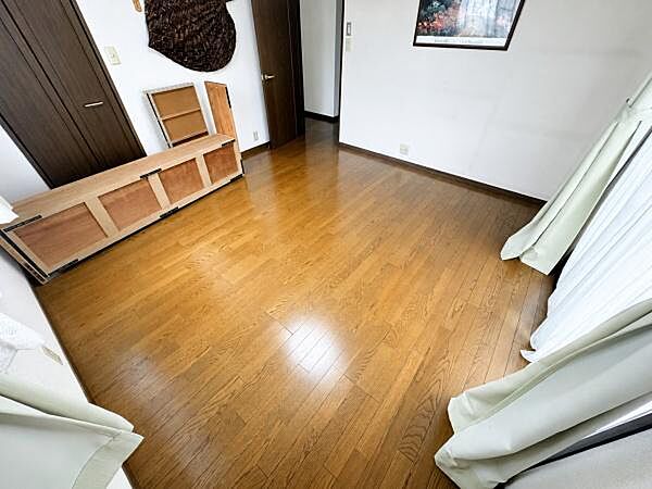 洋室を拡大表示