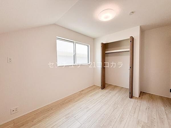 洋室を拡大表示