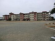 八王子市立清水小学校まで539m