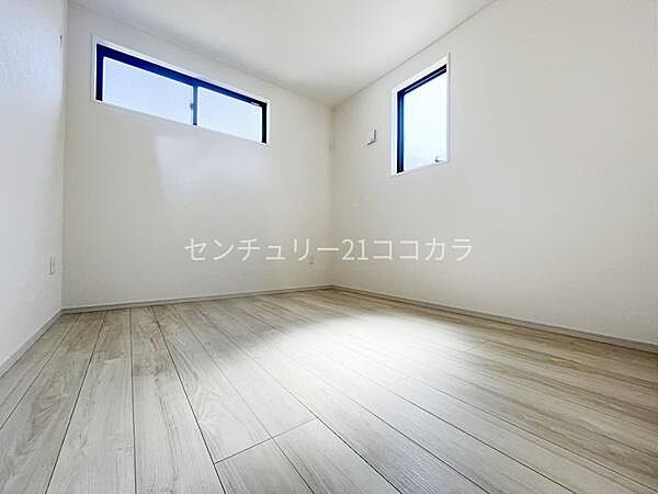 洋室を拡大表示