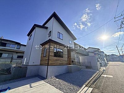 外観:八王子市片倉町の新築一戸建て 2026年9月24日撮影 外観:八王子市片倉町の新築一戸建て 2026年9月24日撮影