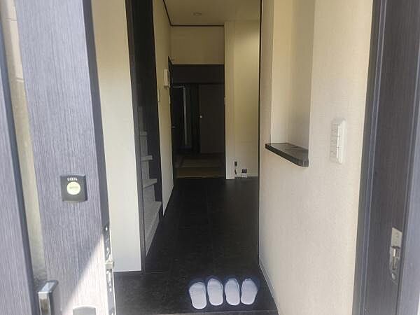 玄関を拡大表示