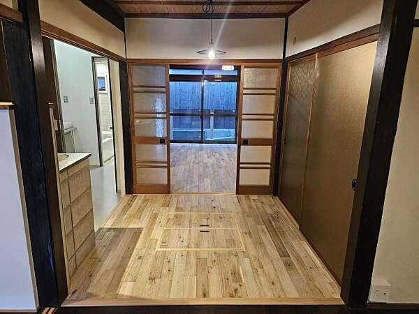 洋室を拡大表示