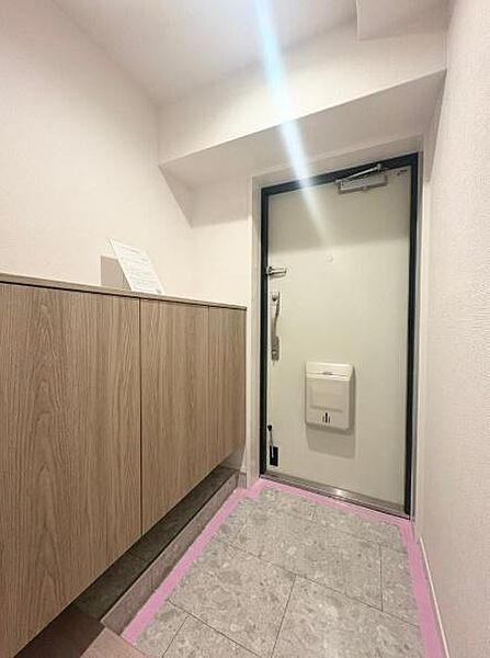 玄関を拡大表示