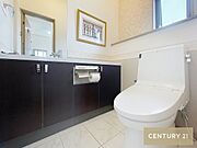 2階トイレの様子です。