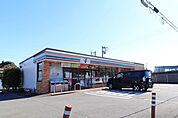 セブンイレブン綾瀬早川虚空蔵橋店まで817m