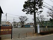 中村公園まで1371m