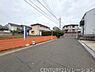 その他：広々とした南側の前面道路です