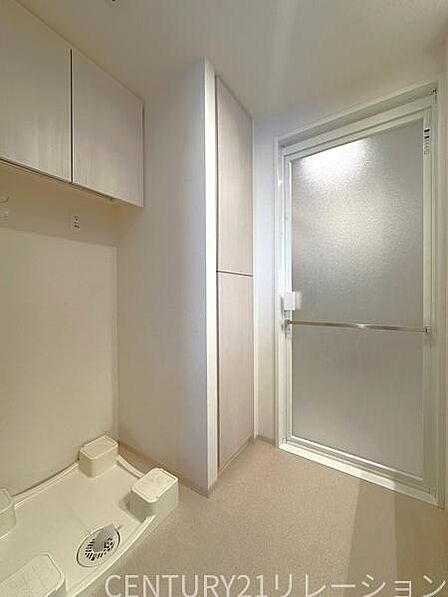 広い洗面・脱衣室はお子様のいらっしゃるご家庭にも対応