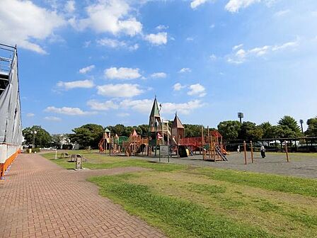 海老名運動公園まで2100m