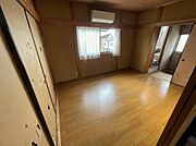 こちらの画像は、AIを用いて家具を消しております。