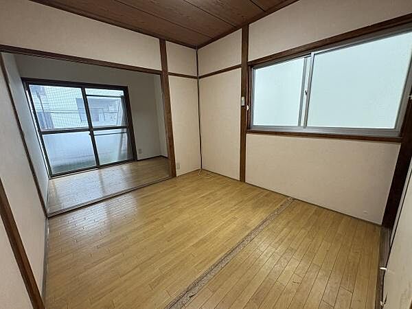 洋室を拡大表示