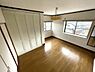 寝室：2階寝室6帖、家族構成に合わせて様々な用途でお使いいただけるお部屋です