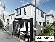 積水ハウス施工・軽量鉄骨造！シンプルで綺麗な外観・3LDK戸建！カースペース1台あり！「成城学園前」駅徒歩圏内♪