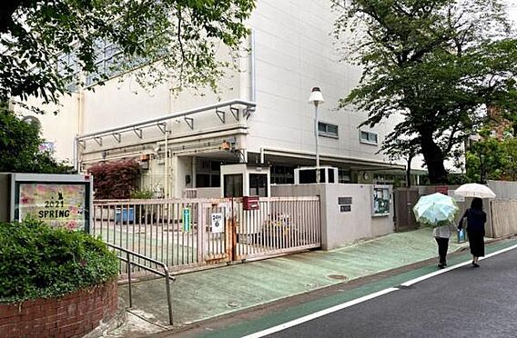 渋谷区立鳩森小...