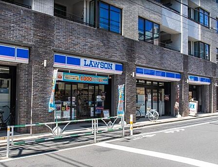 ローソン渋谷初台一丁目店まで130m