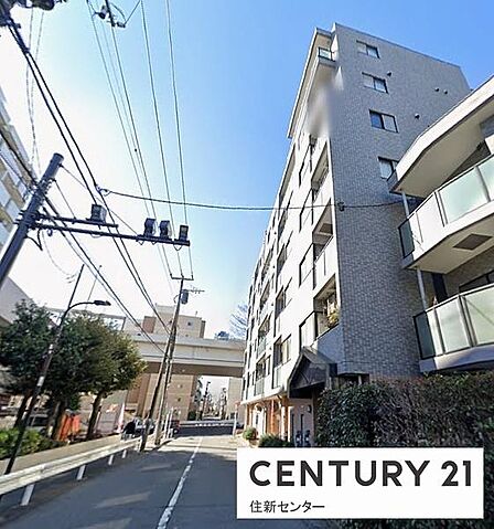 建物前にスーパーがあり、備蓄する必要なくすぐにお買物できて便利♪小学校・中学校も近く、子育てしやすい住環境!駐輪場1台無償♪