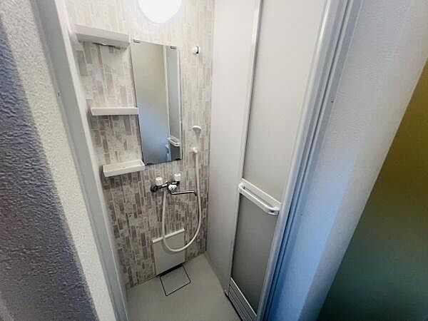 浴室を拡大表示